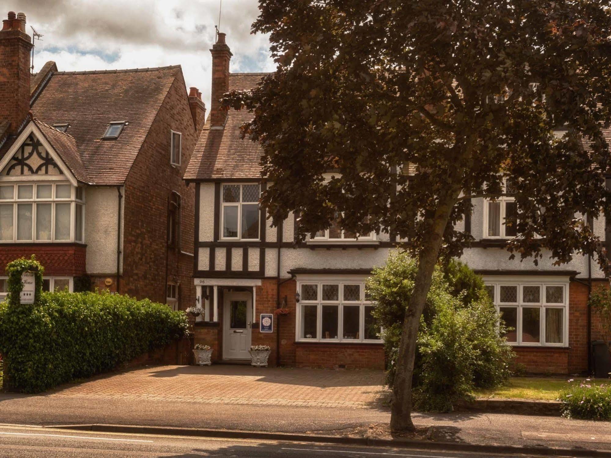 Austin Guest House Warwick  Exterior photo